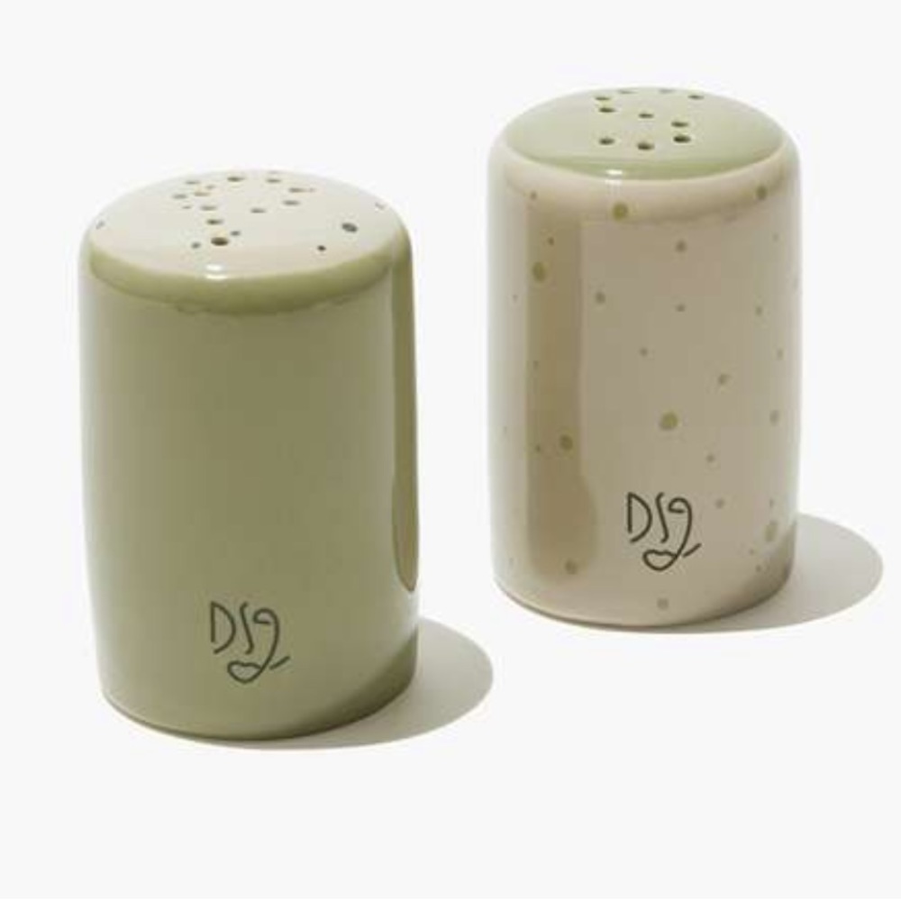 Darling spring salt and pepper shaker set